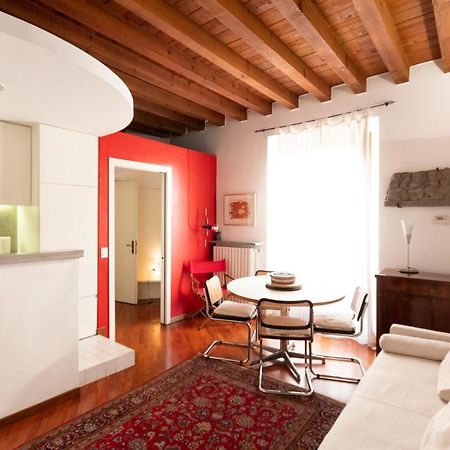 Anfiteatro Apartment In Brera Milan Luaran gambar
