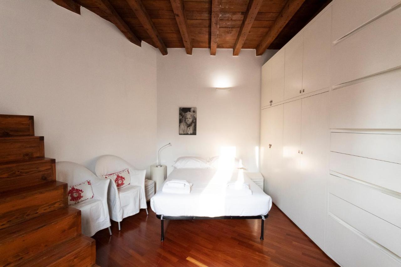 Brera Anfiteatro Apartment Milan Luaran gambar