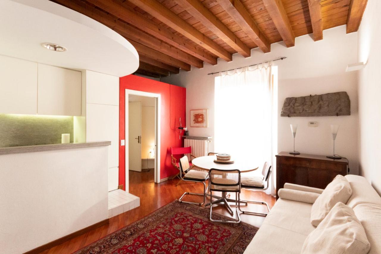 Brera Anfiteatro Apartment Milan Luaran gambar