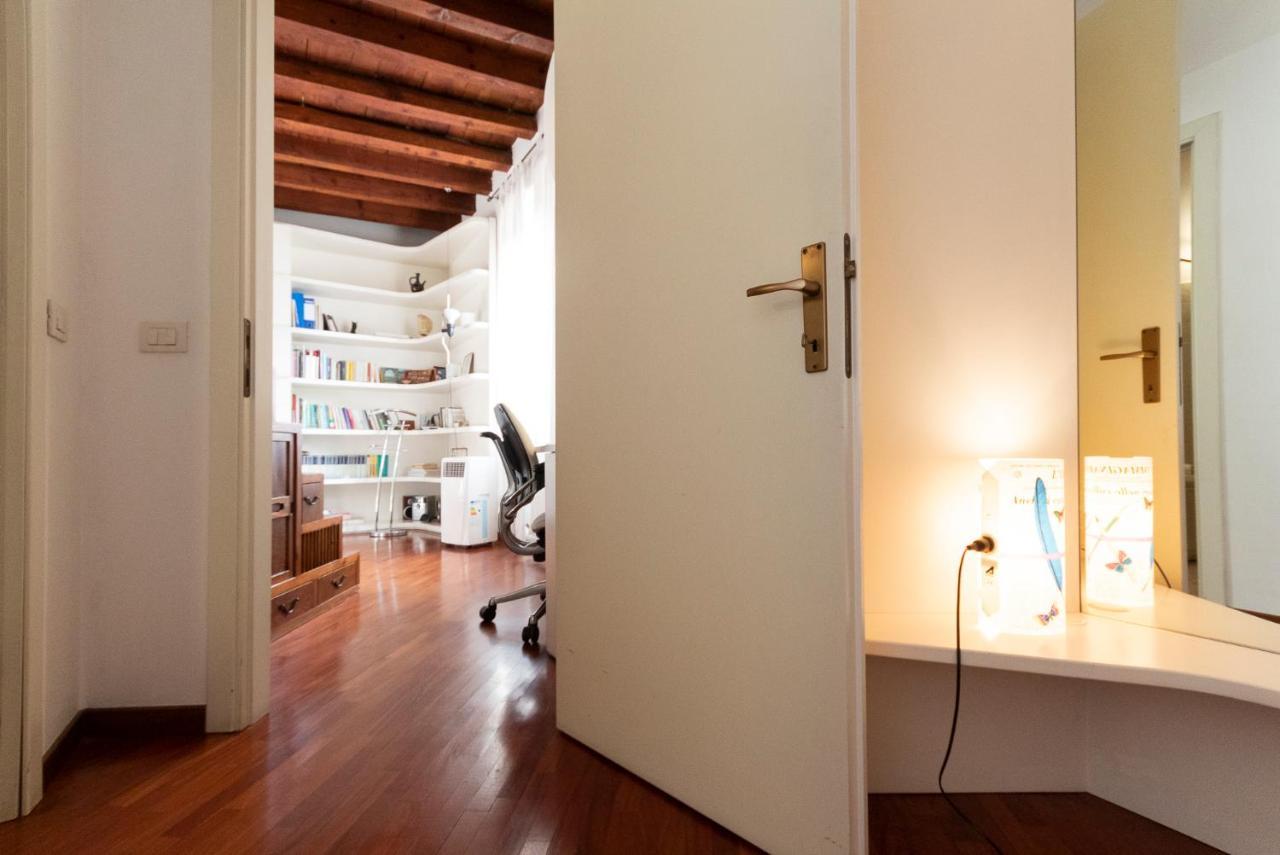 Brera Anfiteatro Apartment Milan Luaran gambar