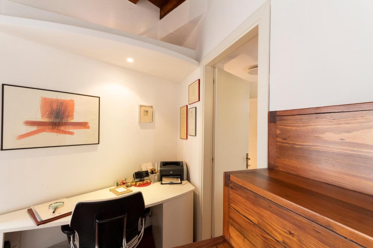 Anfiteatro Apartment In Brera Milan Luaran gambar
